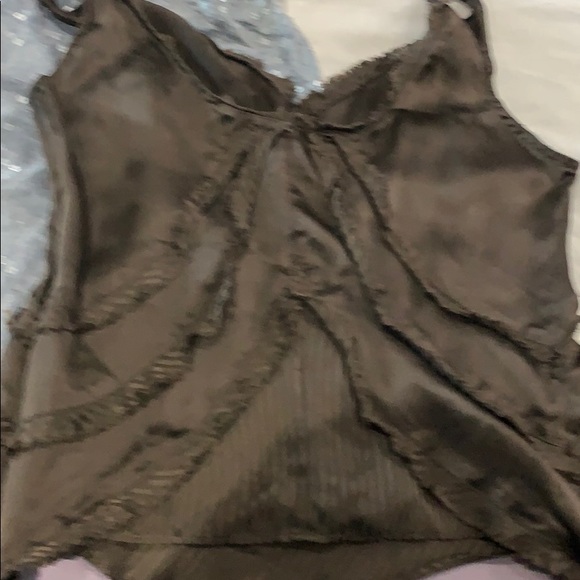 Bundle Danier silk tank tops - Picture 6 of 8